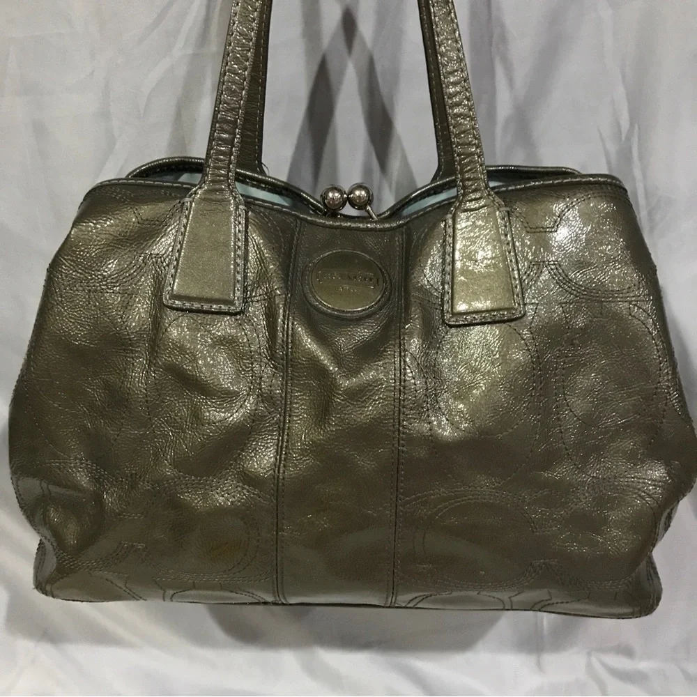 Coach Gray Patent Leather Kisslock Satchel Bag F15658